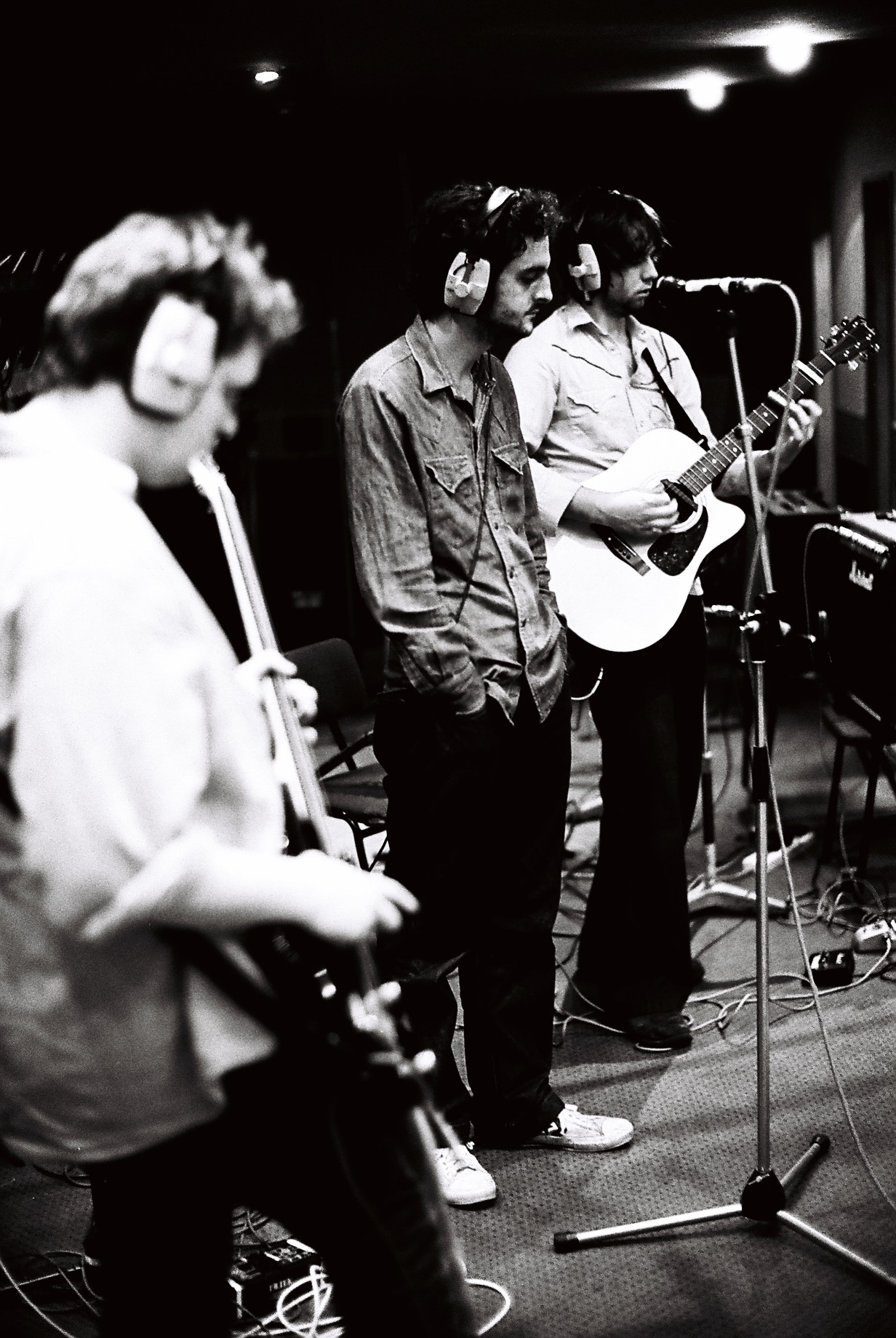 Recording the session, l-r Cam Docherty, Craig Hamilton and Jimmy Summerfield